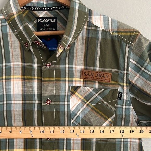 KAVU Men’s Plaid Short Sleeve Button Down Shirt Size Small San Juan Brewing - Picture 9 of 9